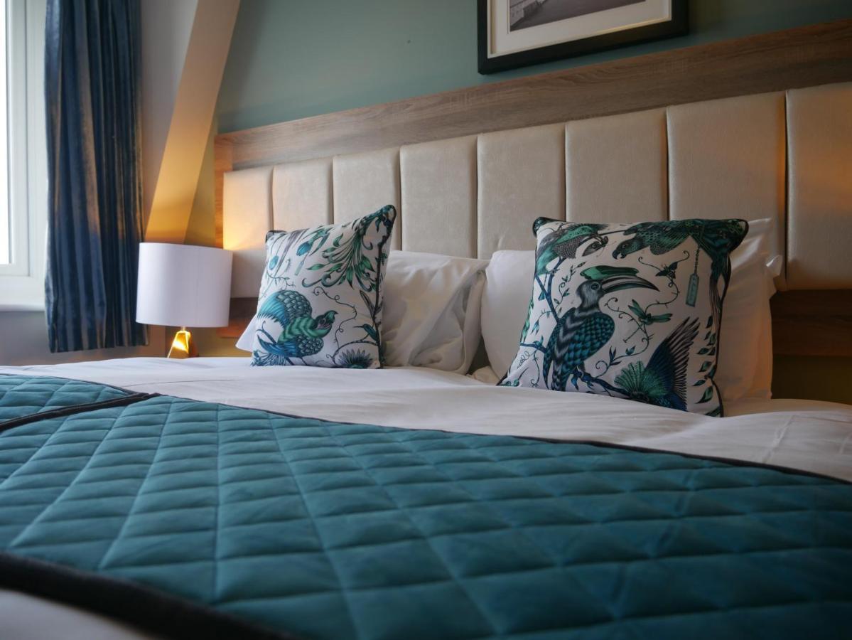 Bay Hotel