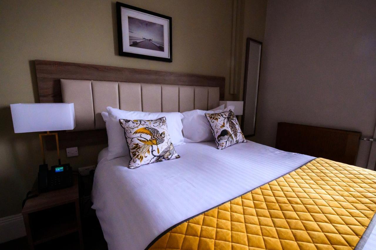 Bay Hotel